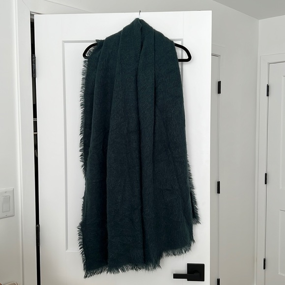 Free People Scarf - Picture 2 of 3